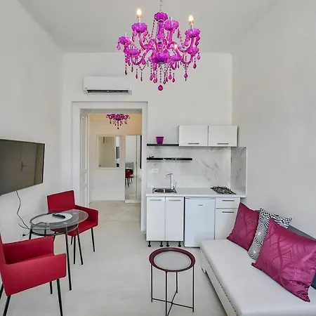 Apartment Collins Amethyst Center