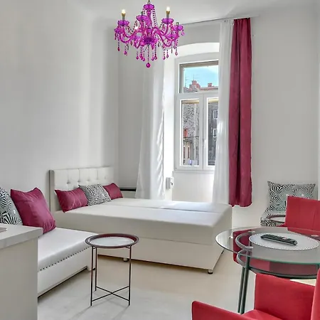 Collins Amethyst Center *