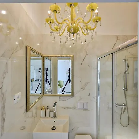 Collins Amethyst Center Πούλα